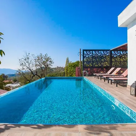 Islamlar Sleeps 4 With Pool And Air Con *