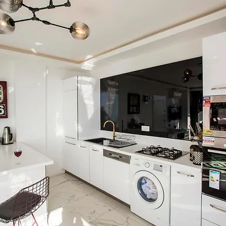 Islamlar Sleeps 4 With Pool And Air Con